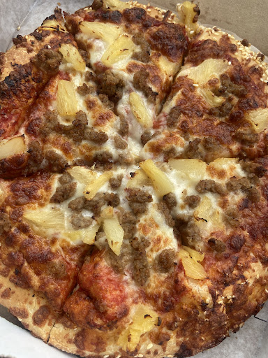 Photo of Red Swan Pizza - Owen Sound - Next to Petro Canada, 925 16th St E #2, Owen Sound, ON N4K 3G5
